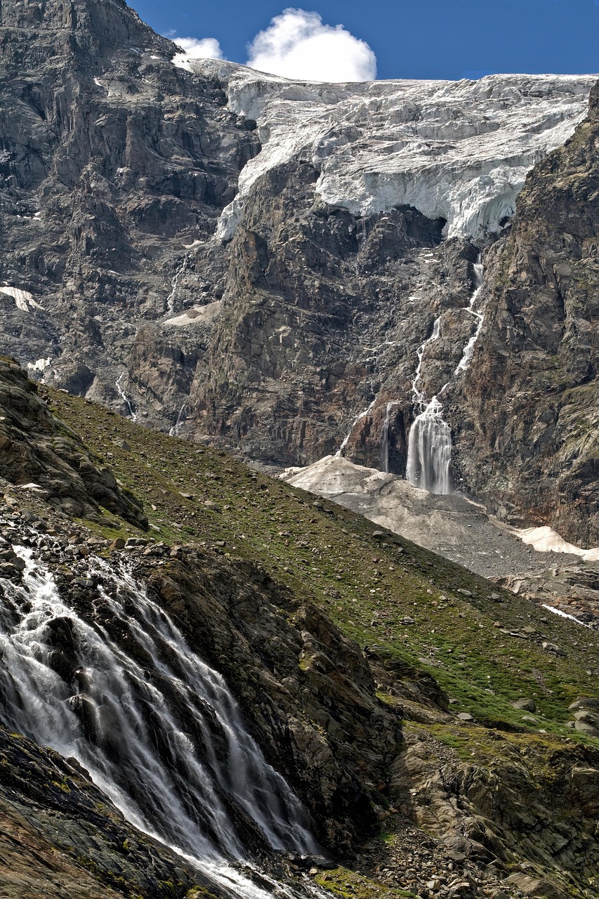 g46f1d8d82e7c838689d92db49354695537988e664a99059bdcf48ff6ed574332b323bd86c8b304a94d18503173d722ecdf8028ba2187d3f83942991e8417df59_1280-7411185